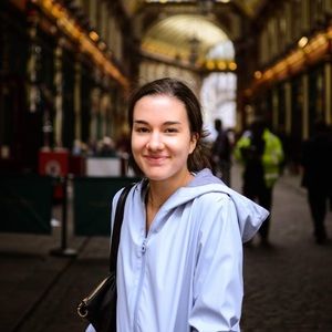 Meet your Posher, Julia